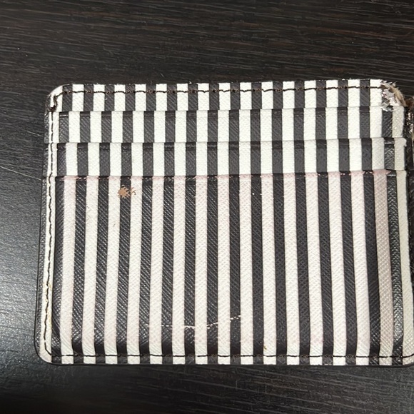 Henri Bendel card holder with bag - Picture 4 of 6